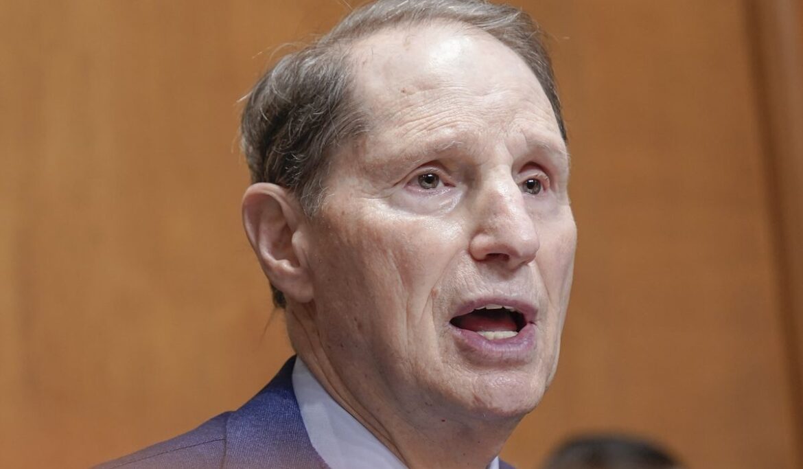 Ron Wyden blocks NSA director nominee, demands answers about spies buying Americans' data