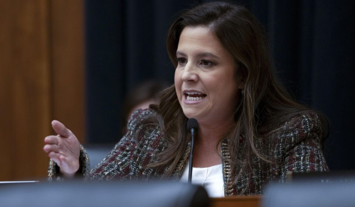 SNL mocks Elise Stefanik, not college presidents, in skit on hearing