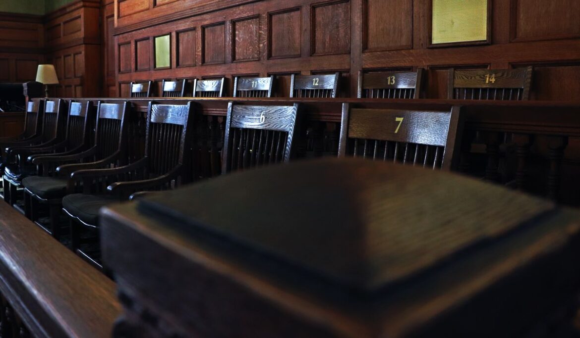 San Francisco jury acquits homeless man who attacked former fire official with metal pipe