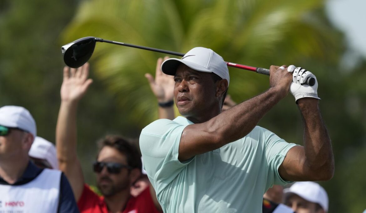 Scottie Scheffler builds a 3-shot lead in the Bahamas. Tiger Woods is happy with his recovery