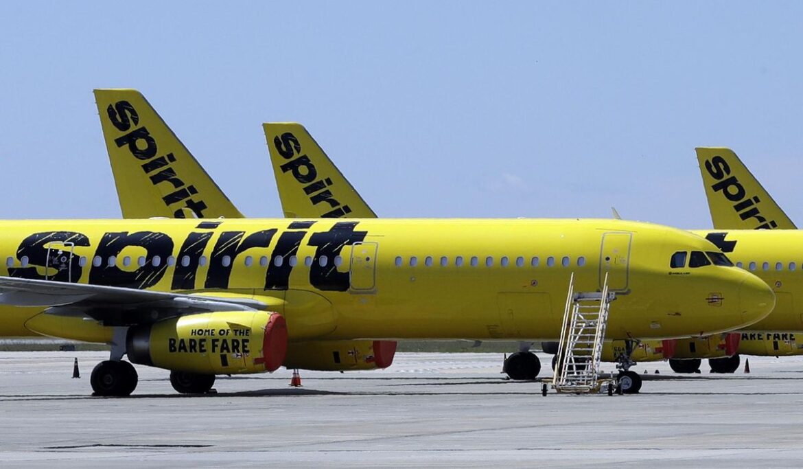 Six-year-old boy traveling to visit grandma for Christmas put on wrong Spirit flight