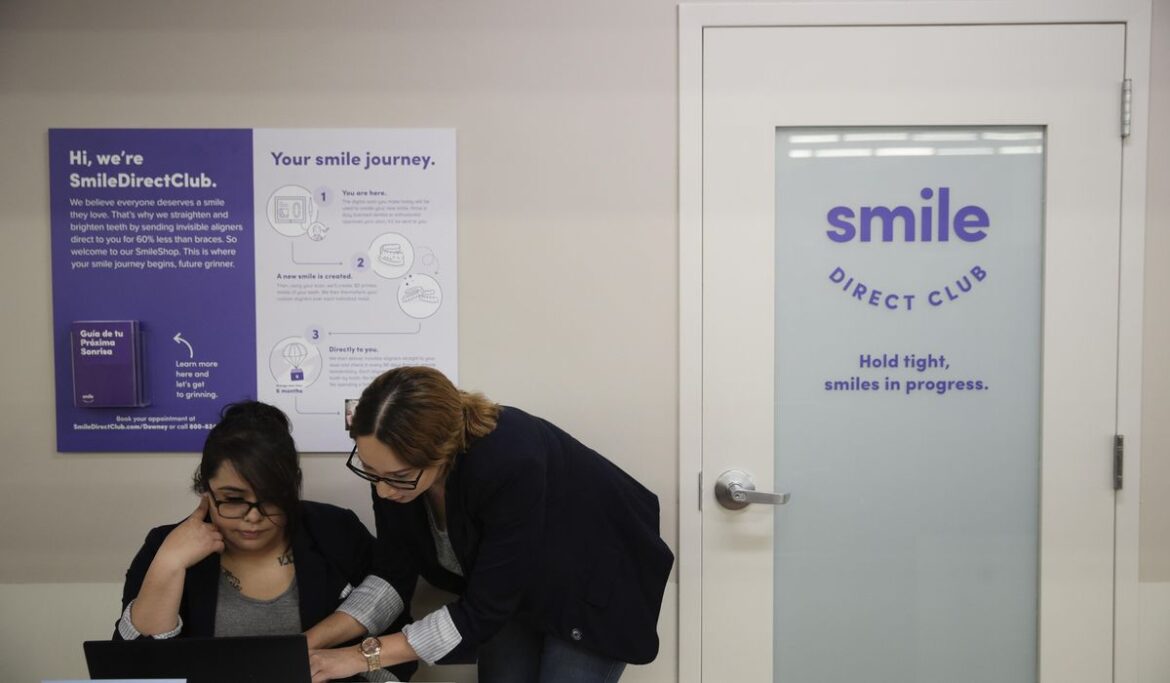 SmileDirectClub is shutting down. Where does that leave customers?