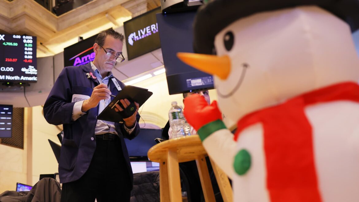 Stocks are soaring. How can investors take advantage?