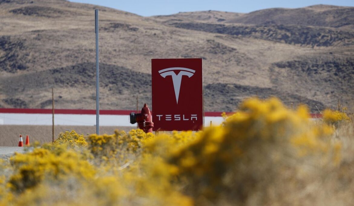 Tesla hikes wages at Nevada Gigafactory