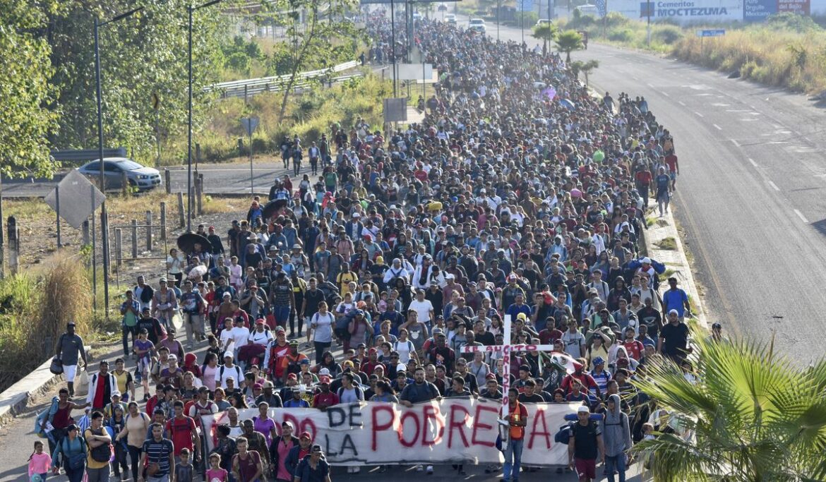 Thousands join migrant caravan ahead of Secretary of State Antony Blinken's visit to Mexico City