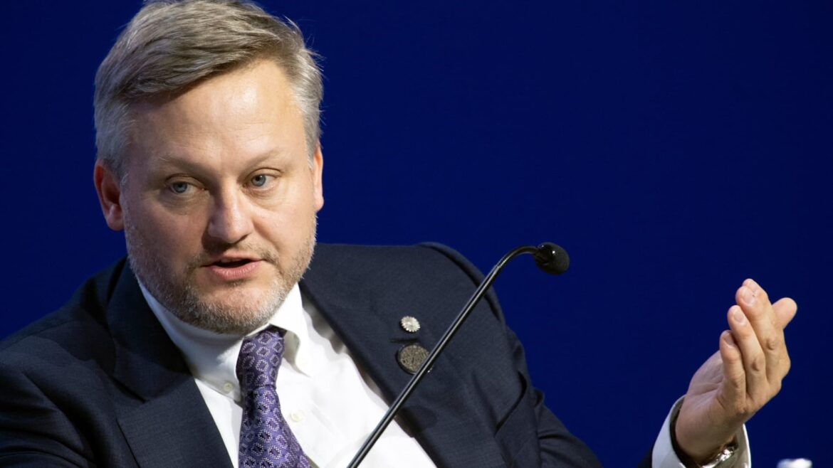 BP appoints Murray Auchincloss as permanent CEO