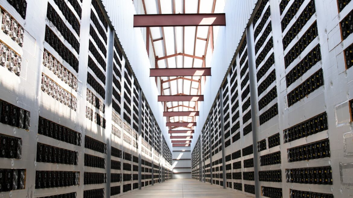 Core Scientific hits Nasdaq as Wall Street goes big in bitcoin mining