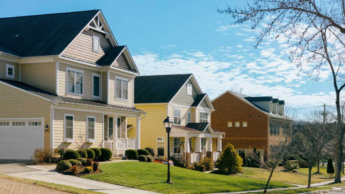 Here are the 10 hottest housing markets in 2024