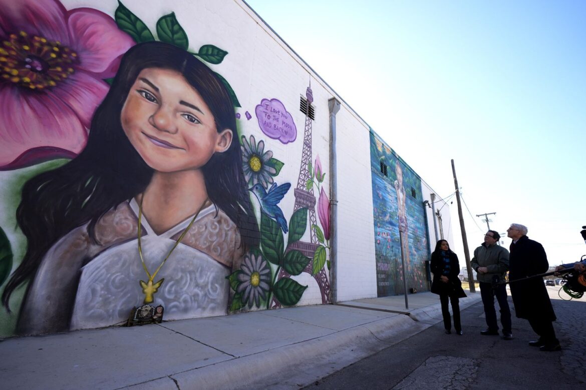 Justice Department report finds 'cascading failures' and 'no urgency' during Uvalde, Texas, shooting