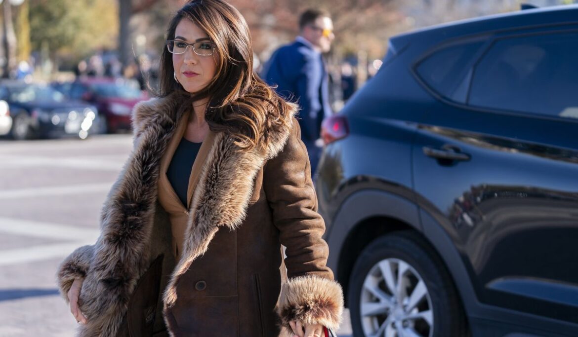 Lauren Boebert blames Barbra Streisand, Ryan Reynolds for district switch