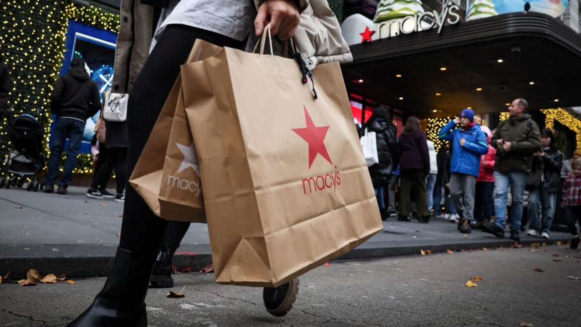 Macy's to cut jobs and close stores