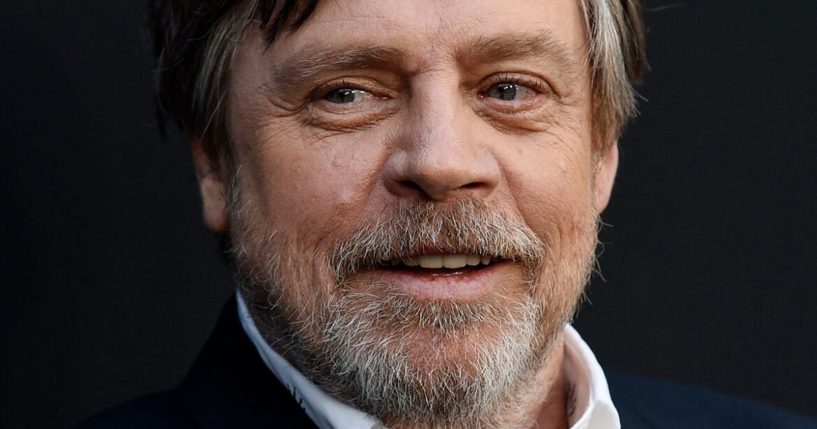 Mark Hamill's Golden Globes Tweet Will Warm The Hearts Of 'Star Wars' Fans