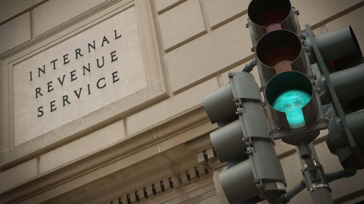 What taxpayers need to know as the tax filing season starts