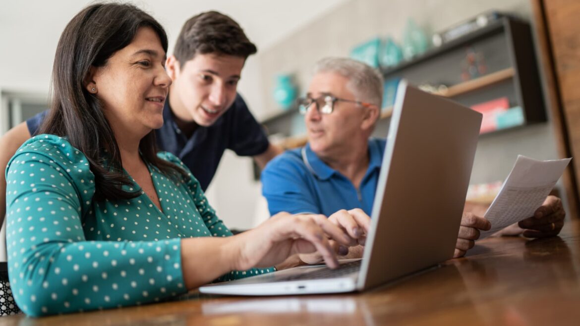 Here are some strategies to maximize your financial aid for college