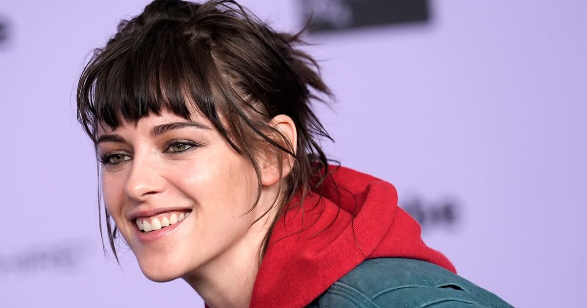 Kristen Stewart Says She's Eager To Start A Family... Except For 1 Thing