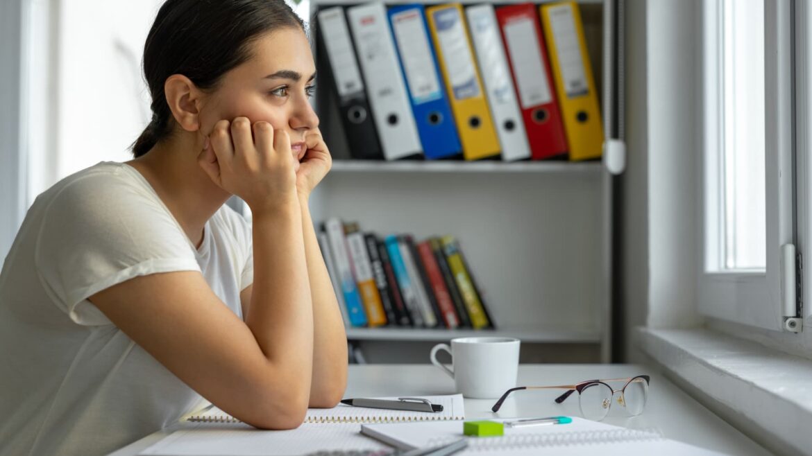 What to do if your financial aid award letter is late amid FAFSA delays