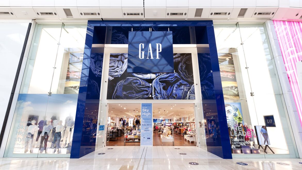 Cramer says Gap 'kind of attractive,' but Marvell 'too soon to buy' on dip
