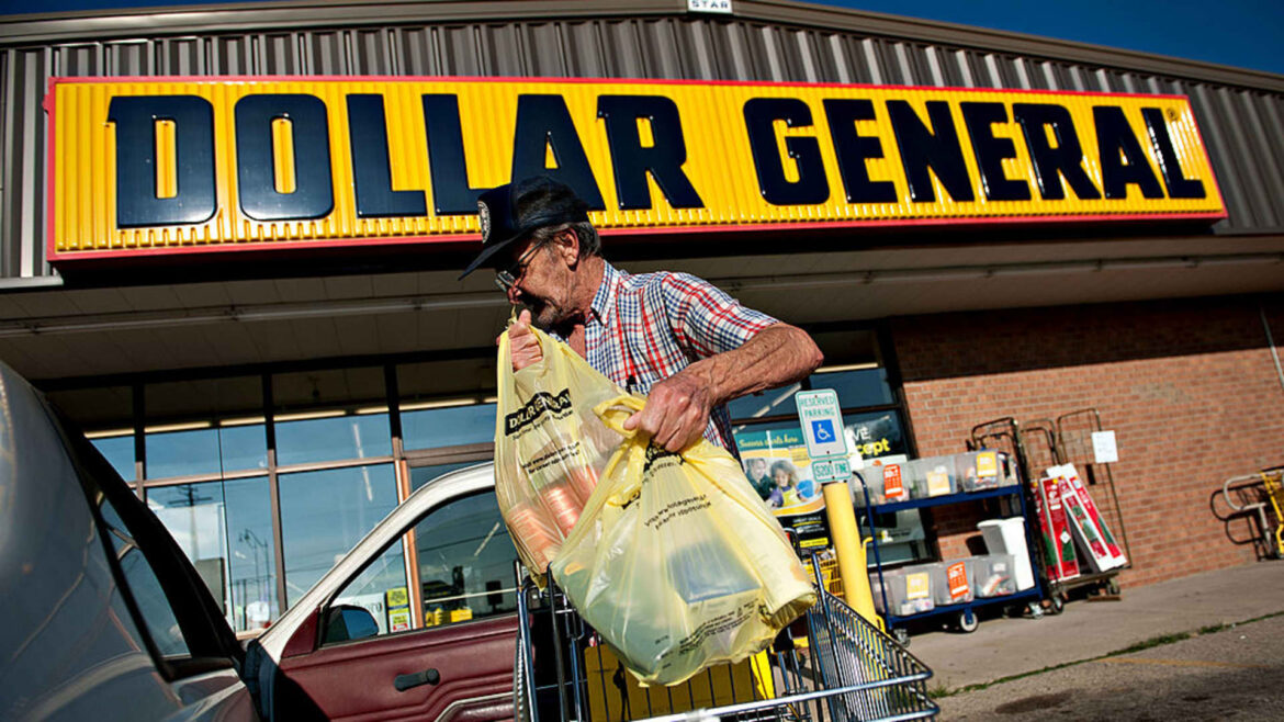 Dollar General's brand is showing cracks ahead of earnings