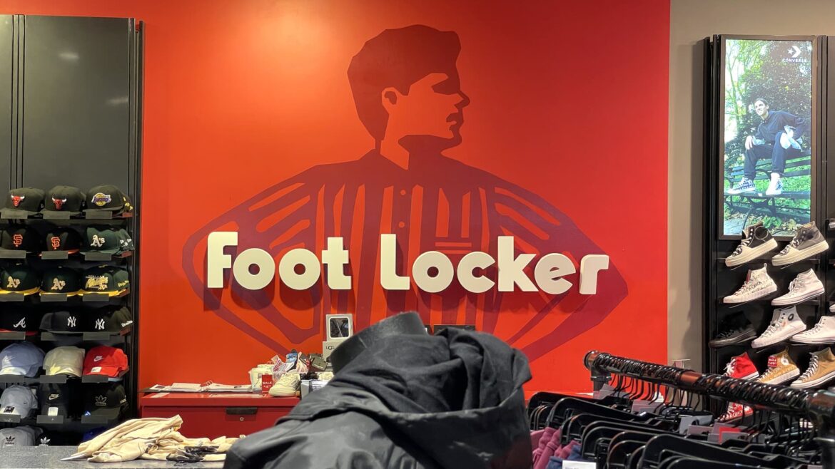 Foot Locker (FL) earnings Q4 2023