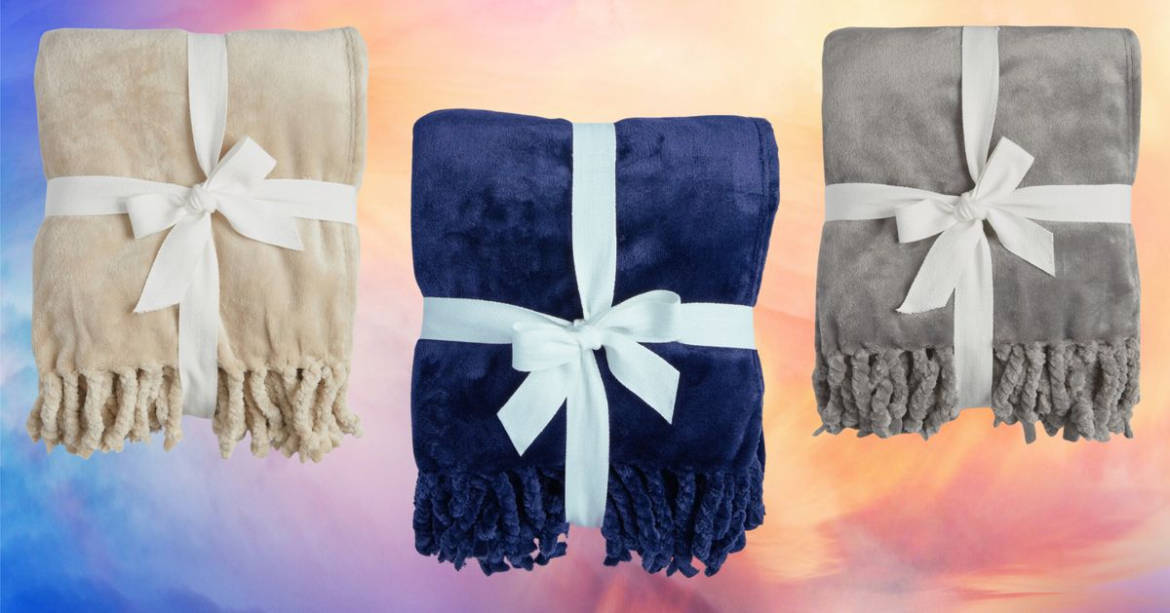 Nordstrom’s Beloved Throw Blanket Is $20 Right Now